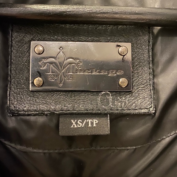 Great Condition Mackage Bomber Jacket - Picture 3 of 8